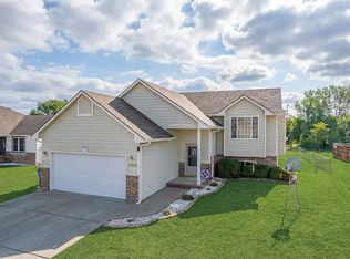 2025 Thompson Dr, Junction City, KS 66441
