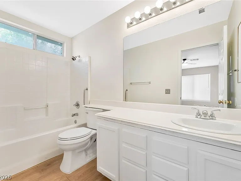 8632 Majestic Pine Ave — Photo 9