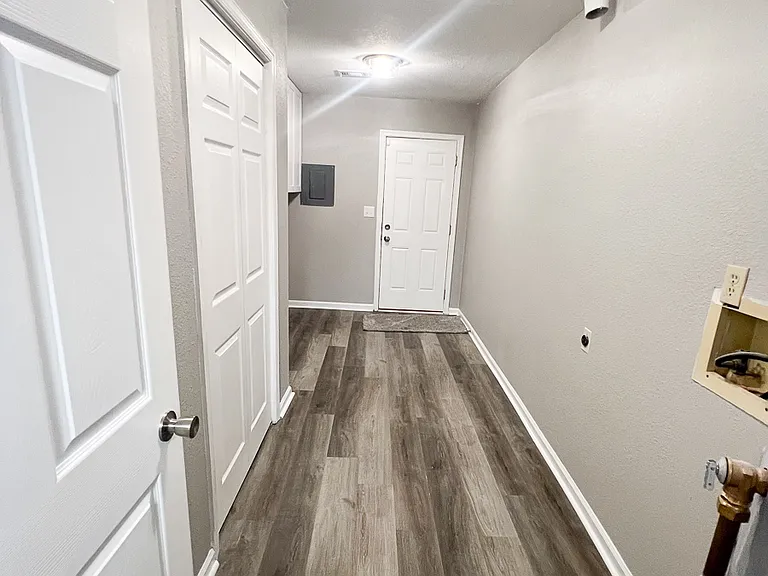 6021 Camellia Dr #A — Photo 33