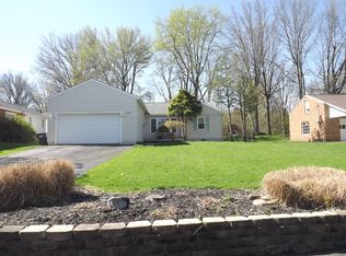 30536 Ridge Rd, Wickliffe, OH 44092