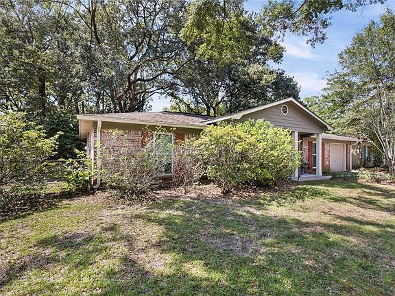 2nd image of 3058 Longleaf Dr