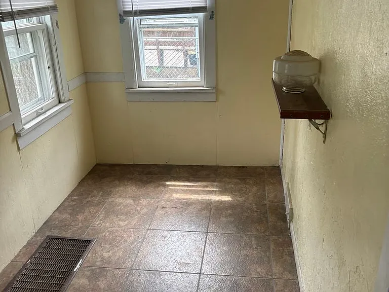 706 S Lake Ave — Photo 35