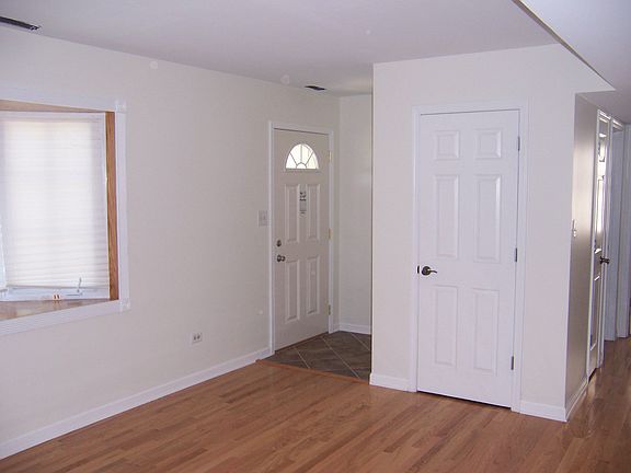 2nd image of 545 S Westmore Ave
