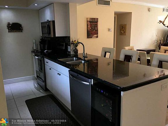 4th image of 3000 N Palm Aire Dr APT 205