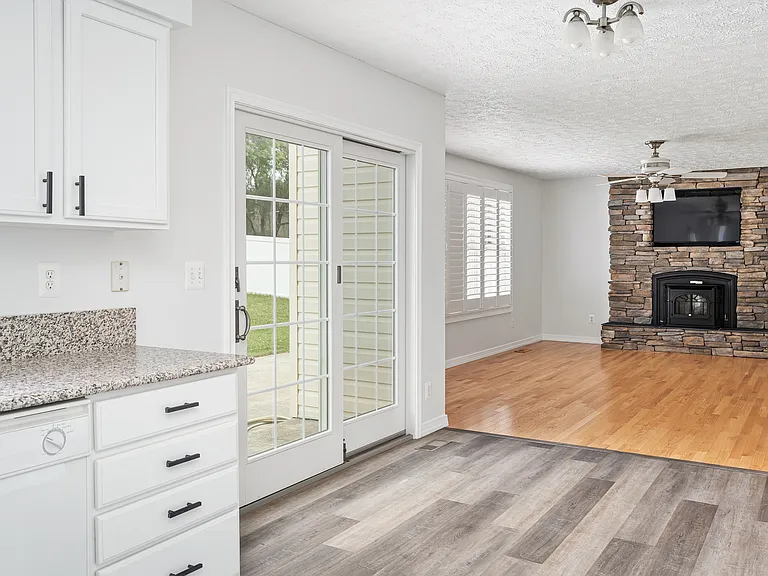 64 River View Dr — Photo 12