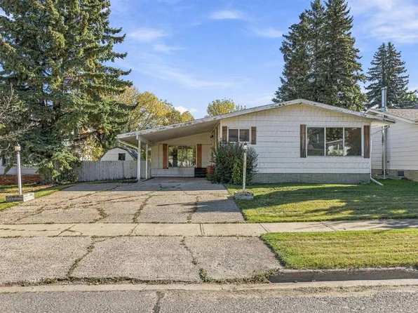 3305 W 55th Ave, Lloydminster, AB T9V 1K6