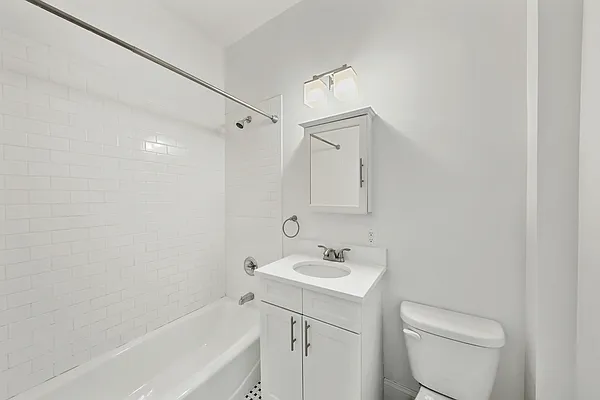 Rented by Cooper & Cooper Real Estate | media 9