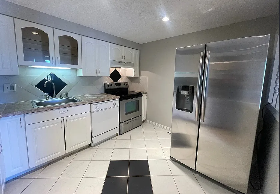 1304 South Parker Road - 247 — Photo 3