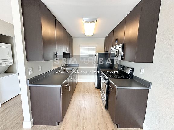 4th image of 3751 36th St APT 5