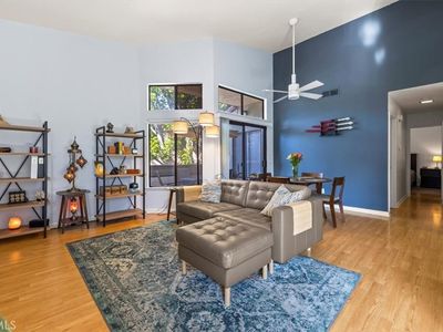 4 Brownfield Ln, Pomona, CA, 91766