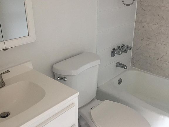 5th image of 1348 15th St #12B