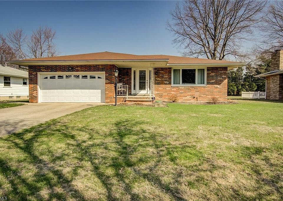 1st image of 4623 Queen Mary Dr