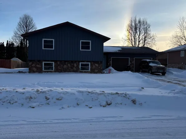 2308 26th Ave S, Fargo, ND 58103