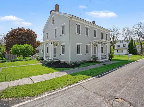 274 S Mill St, Thompsontown, PA 17094