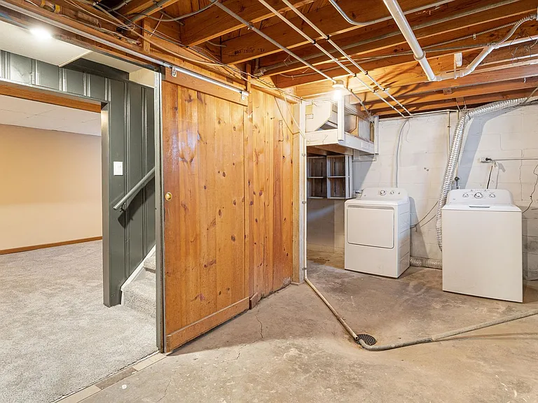 7514 Cass St — Photo 20