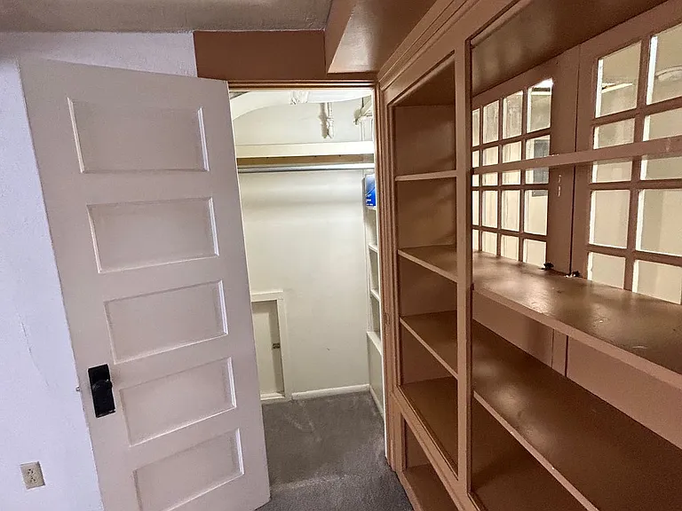 Apartments available in a highly desirable University District location! — Photo 41