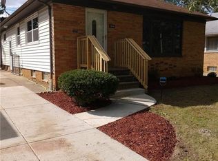 5584 E 141st St, Maple Heights, OH 44137