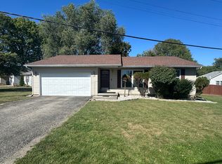 520 Elm St, Mt Zion, IL 62549