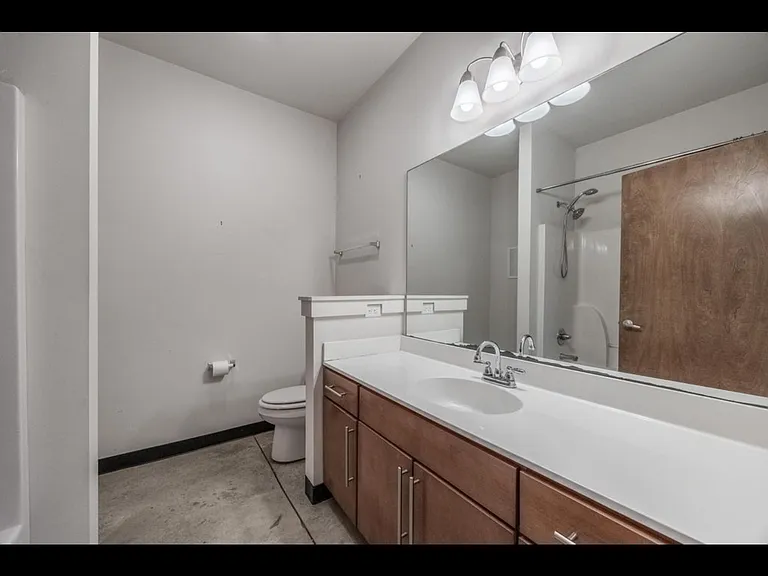 Downstairs Full Bath