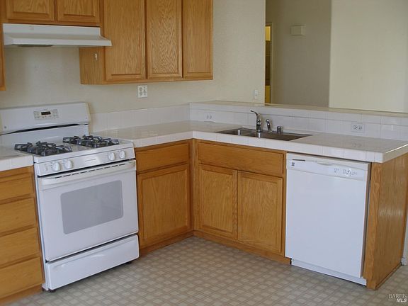 4th image of 119 Cedar Ridge Court