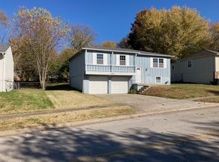 19412 E Salisbury Rd, Independence, MO 64056