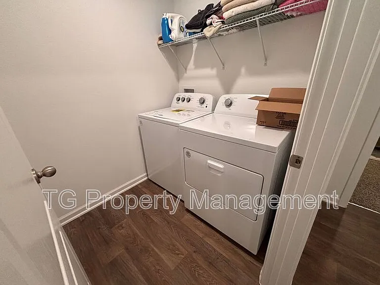 348 Orellana Rd — Photo 15