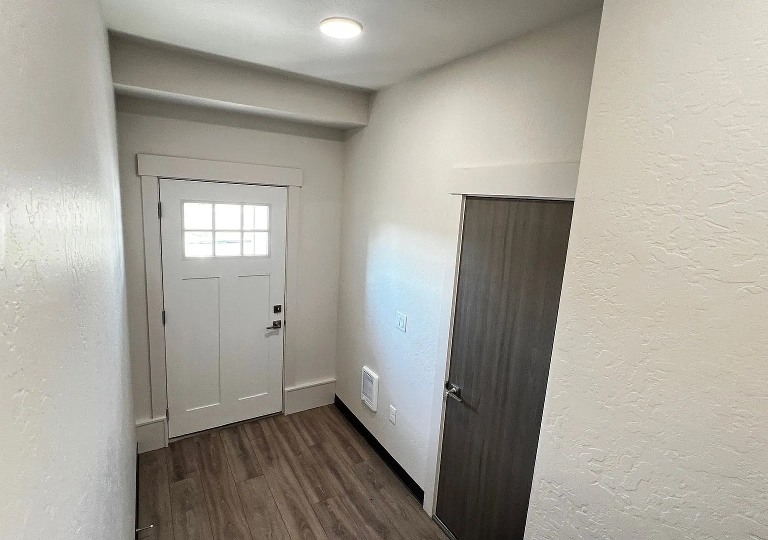 21 E. H Street, Bldg C — Photo 4