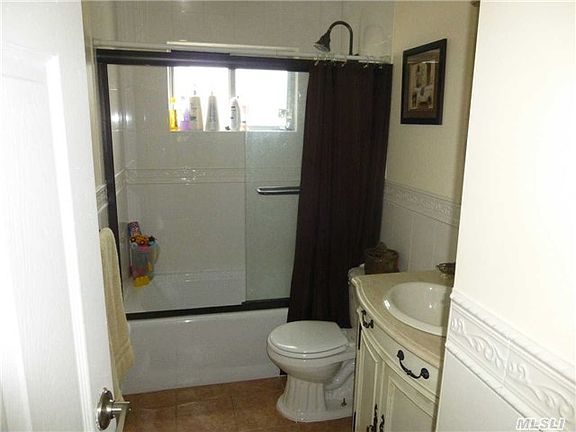 5th image of 474 Madison Ave