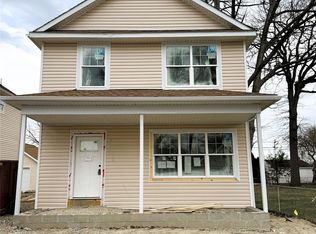 27824 Groveland St, Madison Heights, MI