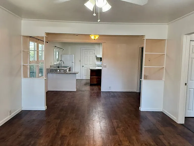 1570 Nord Ave — Photo 2