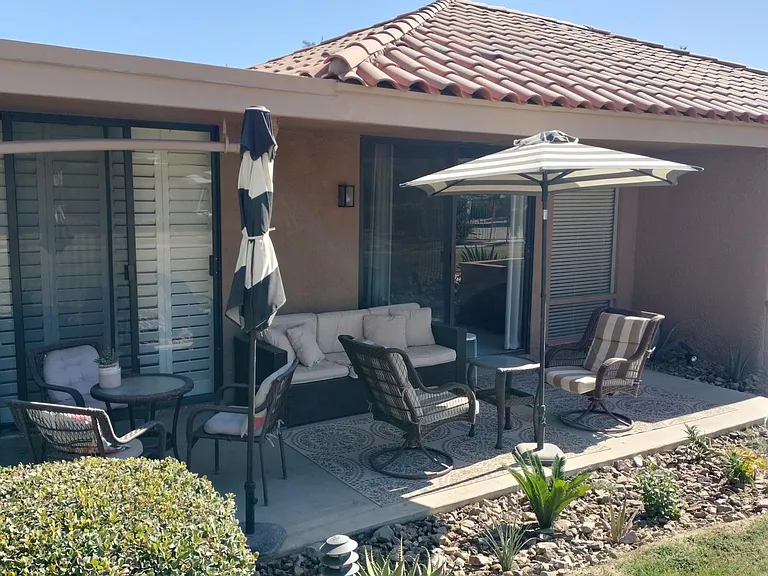 72 Majorca Dr — Photo 3