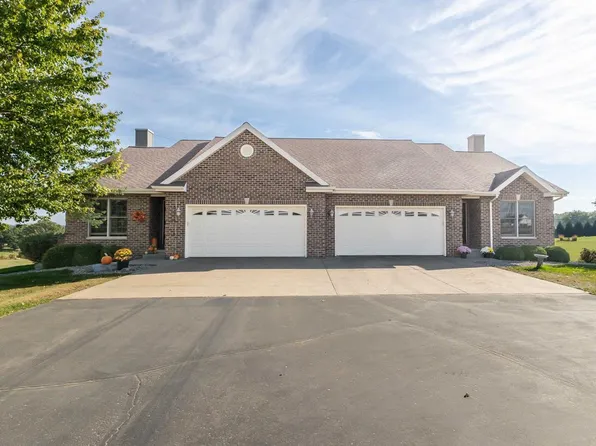 12168 Tama Run Lane, Darlington, WI 53530