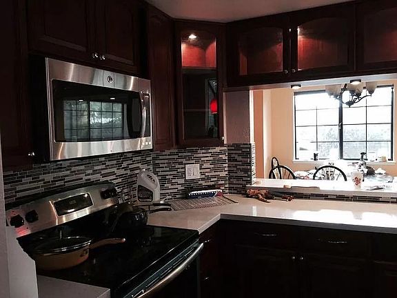 4th image of 1597 Camden Oaks Ct