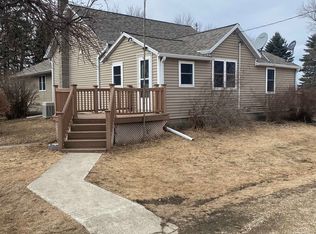 5198 370th St, Cylinder, IA 50528