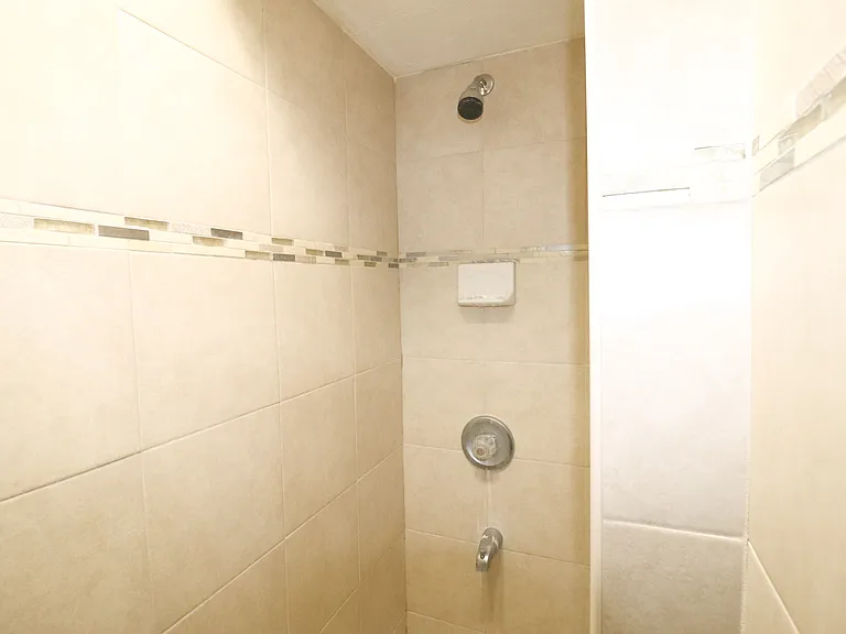 2300 SW 43rd St #C — Photo 21