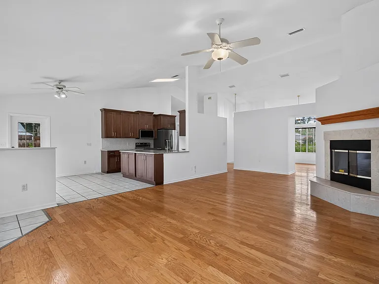 2324 NW 40th Pl — Photo 26