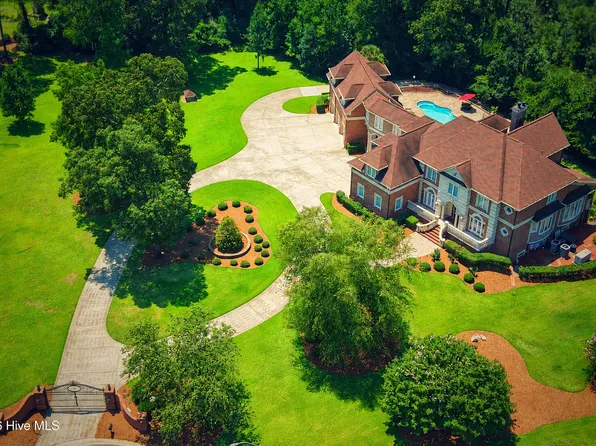 103 Brigadoon Court, New Bern, NC 28562