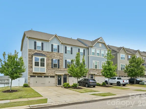 108 Helm Ln, Mooresville, NC 28117