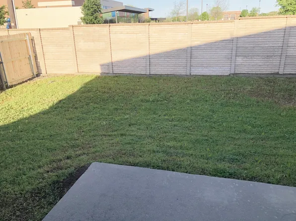 420 Amber Ln, Crowley, TX 76036