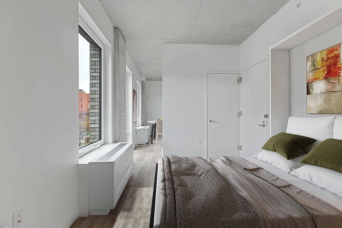 1638 Park Avenue — Photo 3