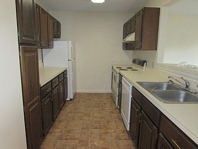 3rd image of 54 New York Ave APT 11