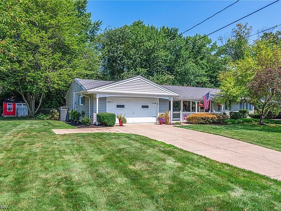 2nd image of 30118 Meadowlane Dr
