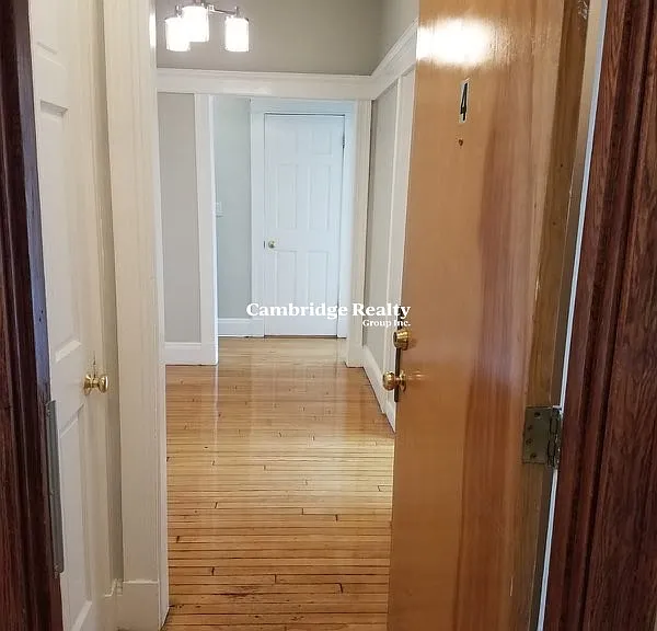 8 Farrington Ave #4T — Photo 7