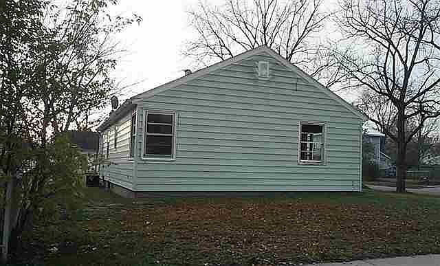 2nd image of 1902 Lane Ave