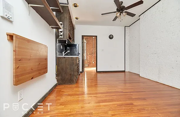 Rented by PocketBroker Inc | media 14