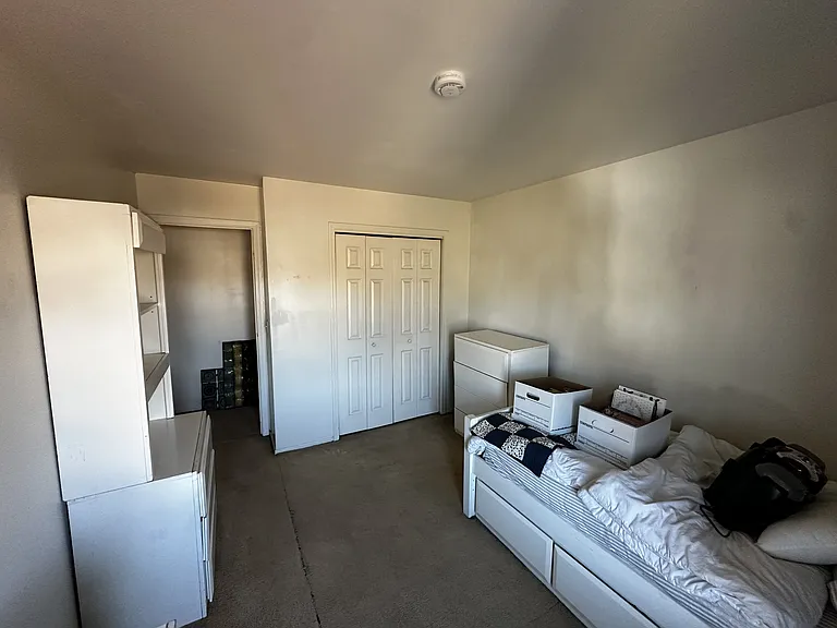 2199 London Dr — Photo 6