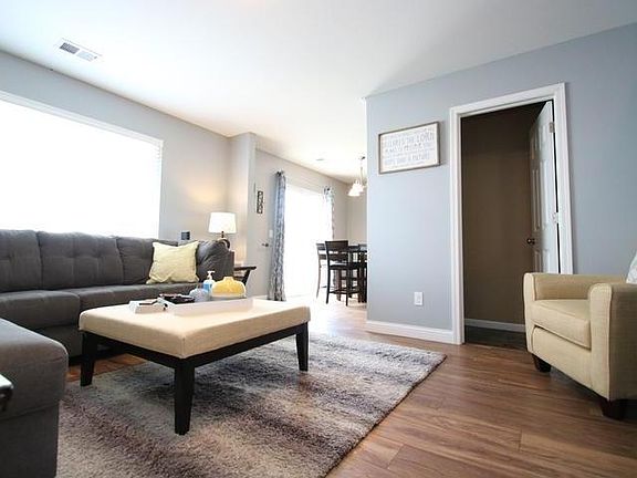 3rd image of 311 Freiburg Ln