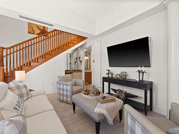 5th image of 380 10TH ST S #202