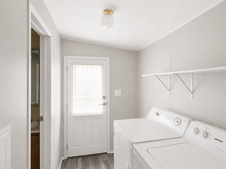 101 N Manor St — Photo 3