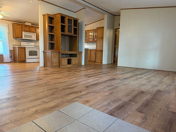 3rd image of 1350 Dorre St #218